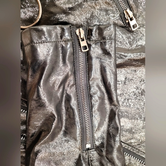 Forever 21 80s Black Faux Patent Bomber Jacket - Picture 8 of 13